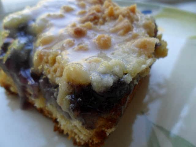 Easy Blueberry Coffee Cake
