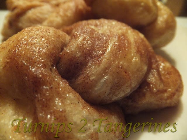 cinnamon knots