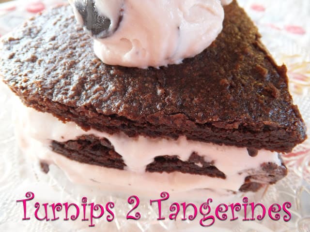 Heart Shaped Brownie Sundaes heart