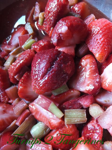 Rhubarb Strawberry Bars
