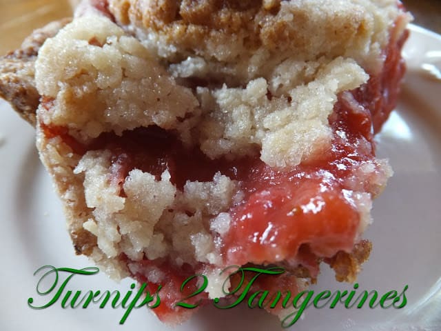 Rhubarb Strawberry Coffee Cake