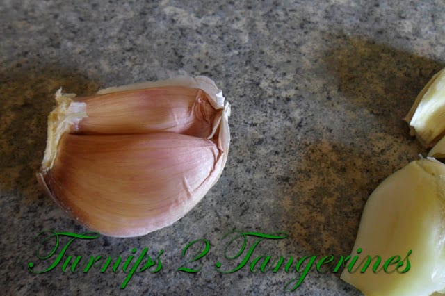 mince garlic 
