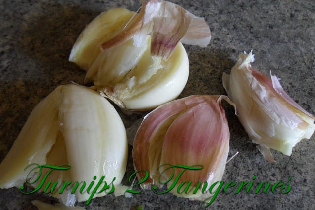 Mince Garlic Easily
