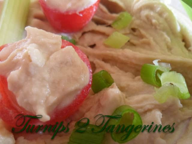 Hummus with Veggie Dippers