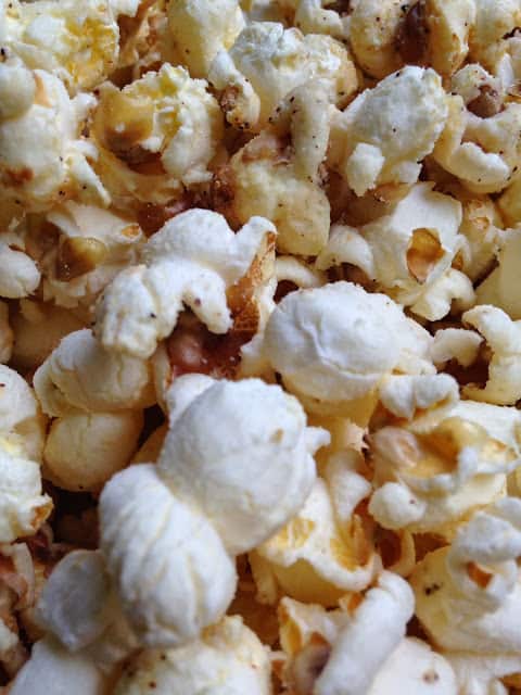 White Cheddar Cheese Chili Popcorn
