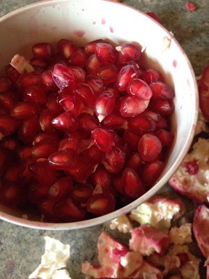 How to Seed a Pomegranate
