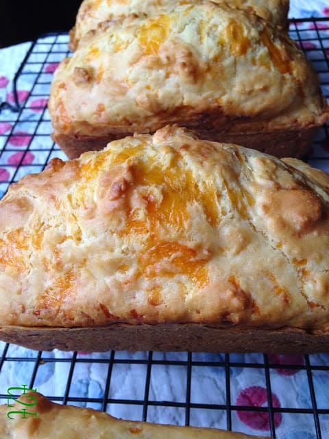 Mini Cheddar Loaves mini cheddar