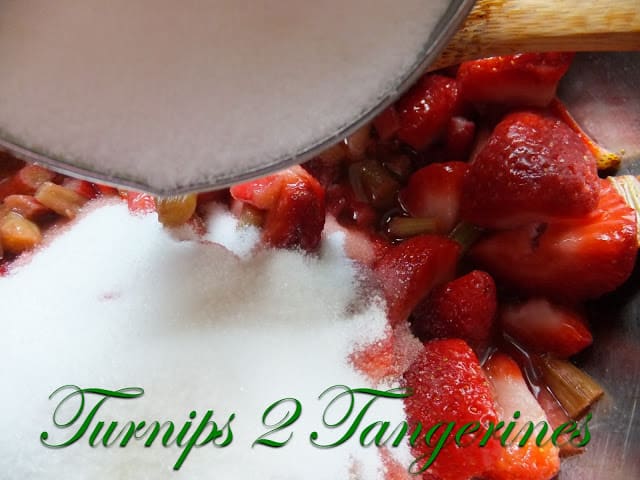 Rhubarb Strawberry Pie Filling
