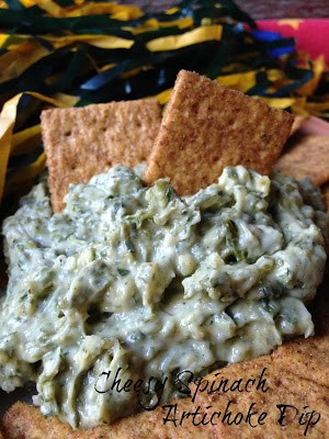 Cheesy Spinach Artichoke Dip