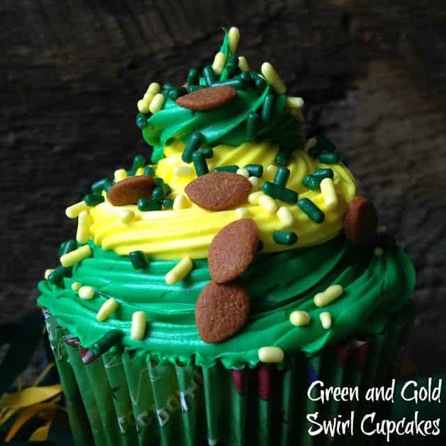 Green Bay Packer Swirl Cupcakes green bay