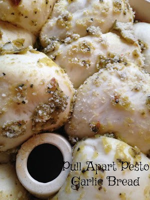 Pull Apart Pesto Garlic Bread pull