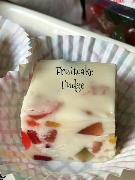 Frugtkage Fudge eller Jeweled Fudge